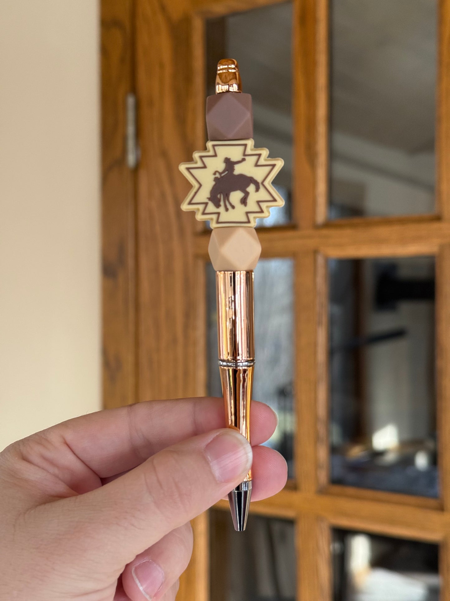 Cream Bronco Pen